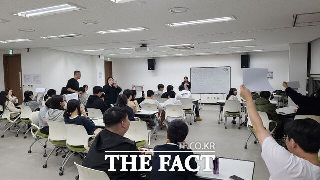 대전시교육청 위탁형 대안교육기관인 ‘신나는배움터 두런두런’에서 ‘2025 모교방문의 날’을 운영하고 있다. /대전시교육청