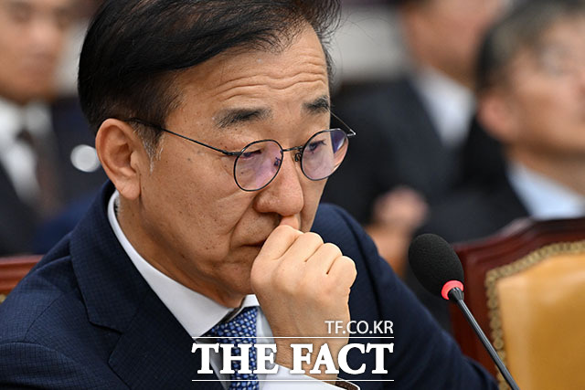 김윤덕 국토교통부 장관(사진)이 올해 안에 추가 공급대책을 발표하겠다고 밝혔다. /더팩트DB