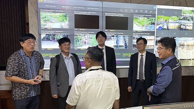 농림축산식품부와 한국농어촌공사는 지난 19일부터 20일까지 인도네시아 자카르타와 반텐주 일원에서 농업용 댐 안전관리 시스템 구축 사업’을 위한 현장점검과 정부 간 면담을 진행했다./농어촌공사