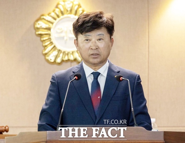 최충규 대덕구청장이 20일 대덕구의회 정례회 제1차 본회의에서 시정연설을 하고 있다. /대덕구