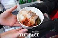  '호텔 김치를 컵밥으로 맛보세요' [포토]