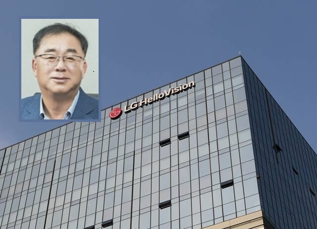 LG헬로비전의 노조 총파업이 일주일 넘게 지속되는 가운데 부진한 본업 매출액을 타개할 수 있는 송구영 대표이사(사진 왼쪽 위)의 전략에 관심이 쏠린다. /LG헬로비전