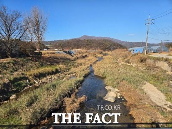 경기도가 홍수 대응 능력을 강화하기 위해 정비사업을 진행하는 포천시 추동천의 모습. /경기도