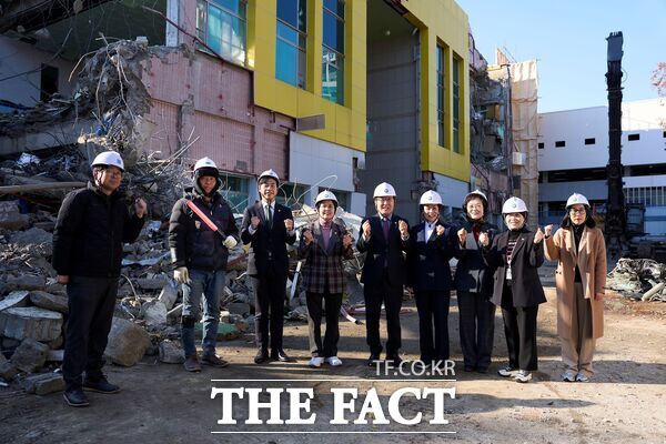 대전 서구의회 경제복지위원회가 지난 17일부터 21일까지 2025년도 행정사무감사 기간 중 관내 현장 방문을 실시했다. 사진은 서구 건강체련관 방문 모습. /대전 서구의회