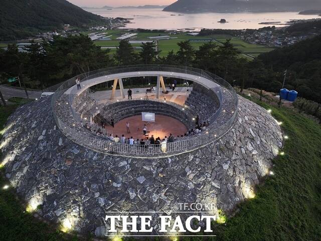 앵강 전망대 모습. /남해군