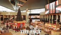  파라다이스시티, '꿈의 기차역 테마' 크리스마스 마켓 개장 [TF사진관]