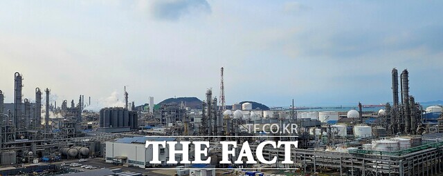 정상을 되찾은 롯데케미칼 공장 모습. / 더팩트 DB