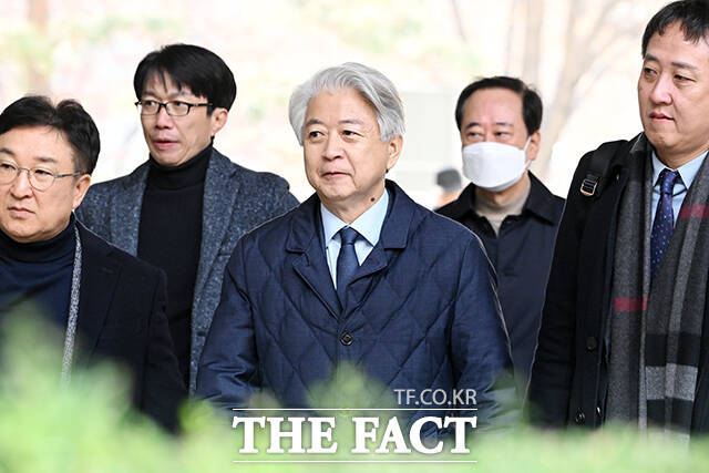 노 전 의원은 1심 선고 이후 입장문을 내고 심장을 칼날로 후비는 고통, 법대로 바로잡는 데 1,104일 걸렸다며 오늘의 판결은 정치검찰에 대한 사법 정의의 승리다라고 밝혔다. /서예원 기자