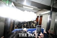  與, '계엄 1주기' 맹공 채비…野, 추경호 영장심사 촉각 속 대응 고심