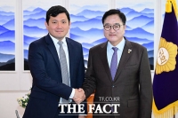  우원식 국회의장, 케빈 김 주한미국대사 대리 접견 [TF사진관]