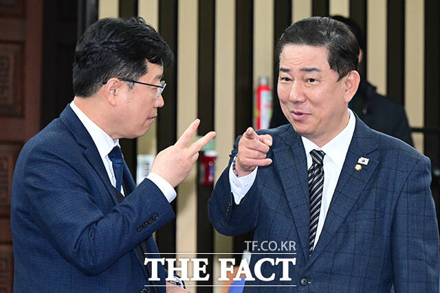 발언하는 김병기 원내대표.