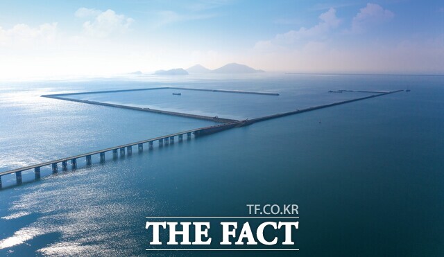 새만금 신항만 건설 전경. /전북도