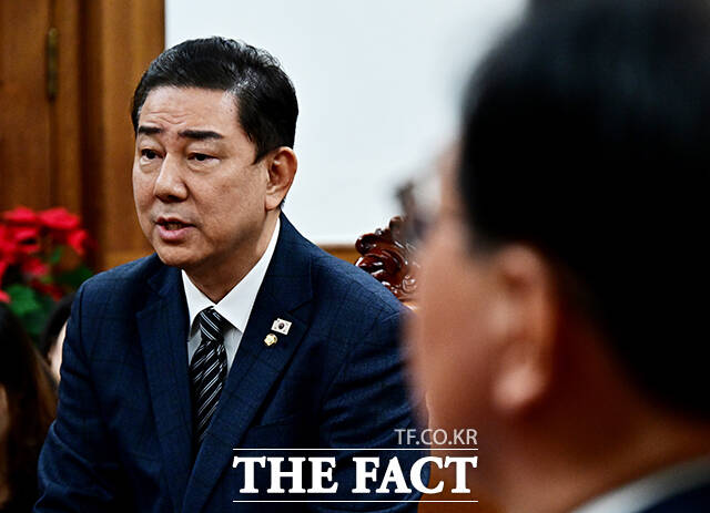 모두발언 하는 김병기 더불어민주당 원내대표.