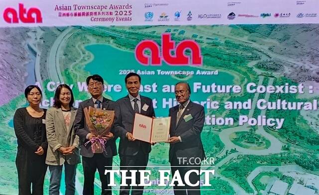 인천시는 27일 개최된 2025년 아시아도시경관상 시상식에서 본상을 수상했다./인천시