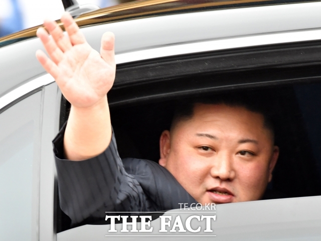 북한 대외매체 조선중앙통신은 28일 '지역정세 불안정의 원점을 투영해 주는 미국의 무모한 군사적 준동'이라는 제목의 논평을 통해 한미 군사 협력을 비난하고 중국과 안보 관계에 밀착하고 있다는 점을 강조했다. 사진은 김정은 북한 국무위원장. /더팩트DB