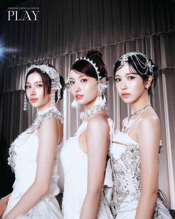 그룹 트와이스의 사나 모모 미나(왼쪽부터)로 구성된 유닛 그룹 미사모가 2026년 2월 4일 일본 첫 번째 정규앨범 PLAY를 발매한다./JYP엔터테인먼트