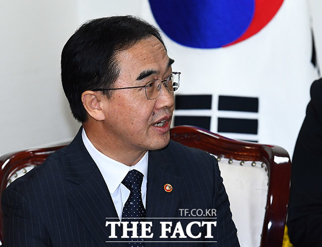 문재인 정부 시절 산하 기관장에게 사표 제출을 종용했다는 이른바 블랙리스트 의혹으로 재판에 넘겨져 1심에서 무죄를 선고받은 조명균 전 통일부 장관이 2심에서는 유죄를 선고받았다./더팩트 DB