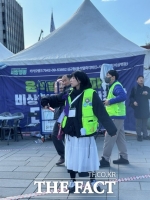  [비상계엄 1년] '헬기 소리만 들으면 몸이 굳어'…그날이 바꾼 20대 청년의 삶