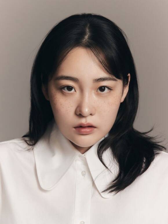 배우 김민하가 지난 시간의 고충을 털어놓으며 앞으로 나아가고 싶은 방향성을 밝혔다. /눈컴퍼니