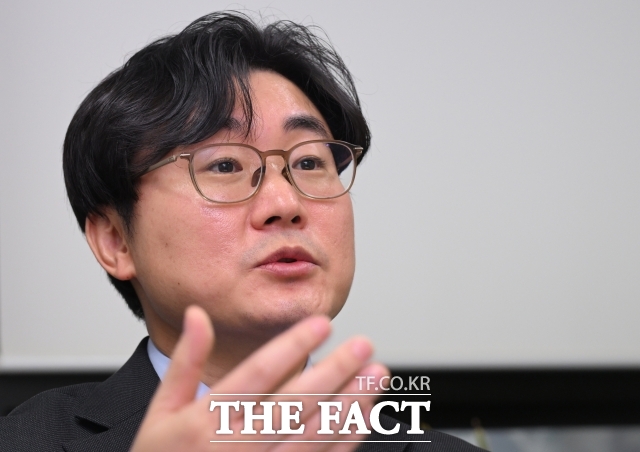 <더팩트>는 지난달 28일 서울 서초구 법무법인 이래에서 이영현 변호사를 만나 북한 법조 구조, 정보 접근권 등에 대한 그의 생각을 들어봤다. /서초=이새롬 기자