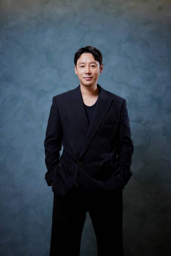 김동욱은 저희 작품을 보시고 어떤 지점에서 공감하셨던 긍정적으로 관계가 개선되는 방향으로 흘러가고 소통의 기회나 계기가 되길 바란다고 많은 관람을 독려했다. /㈜바이포엠스튜디오