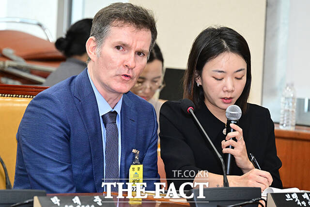 질의 답변하는 브랫 매티스 쿠팡 CISO.