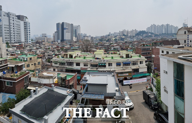 노량진·대방동 일대 73만8000㎡ 규모 노량진뉴타운은 2003년 서울시 2차 뉴타운지구로 지정됐다. 2009년 6개 구역으로 나뉘어 지정됐고 이듬해 대방동 일대 7~8구역이 추가 지정됐다. 사진은 노량진뉴타운 일대. /더팩트 DB