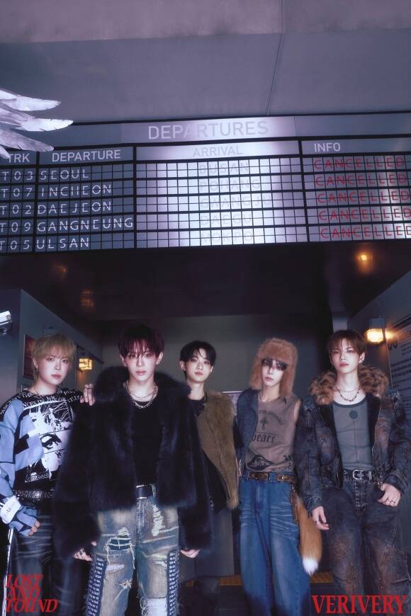 베리베리의 새 싱글 Lost and Found의 타이틀곡 RED (Beggin)은 더 포시즌스가 1967년 발표한 Beggin을 인터폴레이션한 곡이다. 베리베리는 RED (Beggin)도 원곡처럼 전 세계적인 사랑을 받기를 바랐다./젤리피쉬