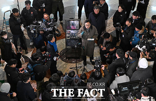 계엄군이 들이닥쳤던 3층 중앙홀. /국회사진기자단