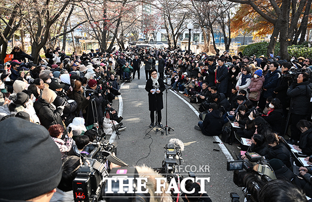 한동훈 전 국민의힘 대표가 3일 오후 서울 여의도 국회에서 기자회견을 열고 발언하고 있다. / 국회=박헌우 기자