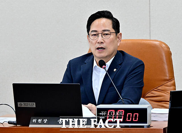 박수영 국민의힘 의원이 3일 여당과 대통실 간의 밀실 인사거래 의혹을 제기하며 대통령실에 대국민 사과를 촉구했다. /배정한 기자