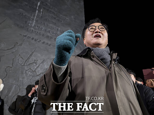 독립기억광장 설명하는 우원식 의장. /국회사진기자단