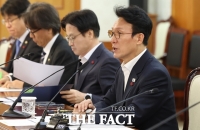  김민석 “계엄 1년…노동 안전 정상화 궤도 박차 가할 것”