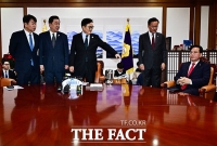  계엄으로 드러난 87년 대통령제 한계…개헌 논의 다시 불붙나