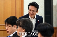  회의 참석하는 김민석 국무총리 [포토]