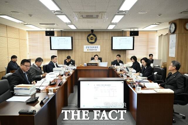 세종시의회 산업건설위원회 회의 장면. /세종시의회