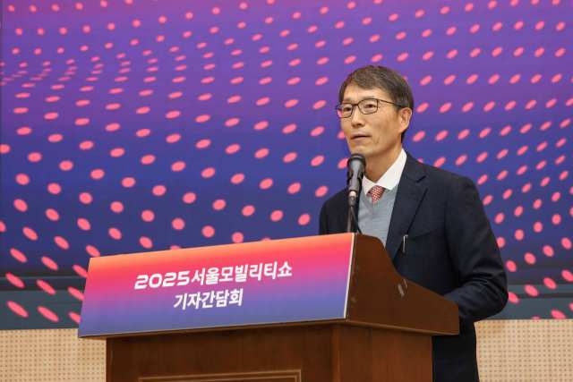 서울모빌리티쇼조직위원회 위원장 강남훈 한국자동차모빌리티산업협회 회장이 지난 3월 서울 강남구 과학기술회관에서 열린 2025 서울모빌리티쇼 기자간담회에서 환영사를 하는 모습. /서울모빌리티쇼조직위원회