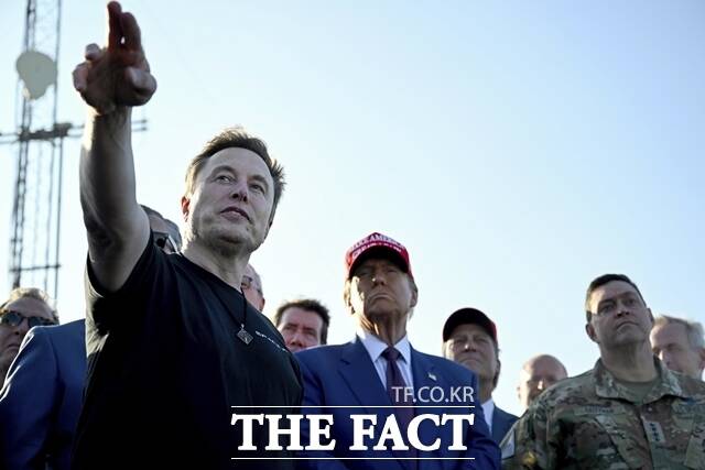 일론 머스크가 이끄는 스페이스X가 회사 가치를 8000억 달러(약 1180조원)로 평가하는 구주 매각 절차에 착수했다. /뉴시스