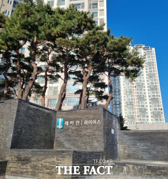 군포 래미안하이어스 아파트 전경. /이승호 기자