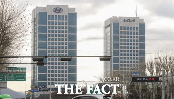 서울 서초구 양재동에 위치한 현대자동차와 기아 본사 전경. /뉴시스