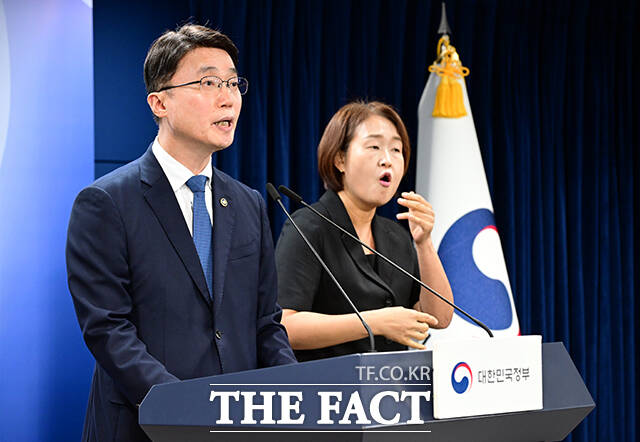 류제명 과기정통부 2차관이 8일(현지시간)부터 이틀간 캐나다 몬트리올에서 열리는 'G7 산업 및 디지털·기술 장관회의'에 수석대표로 참석한다. /임영무 기자