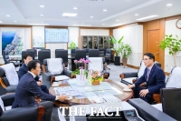  장충남 남해군수, 경남도의회 방문 '농어촌기본소득 예산 복원' 거듭 호소