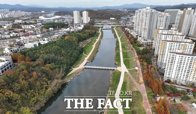 진주시가 ‘2025년 경남도 지방하천정비 평가’에서 ‘최우수기관’으로 선정됐다. /진주시