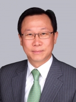  안국약품 '오너 2세' 어진, 경영 복귀 1년 만에 회장 승진