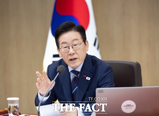 이재명 대통령이 2일 용산 대통령실에서 주재한 제52회 국무회의에서 발언하고 있다. /대통령실