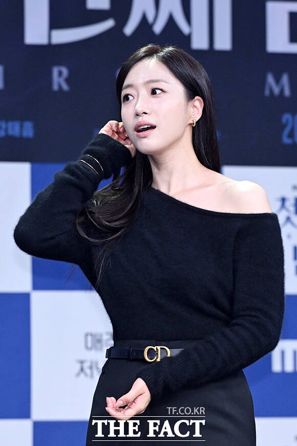 배우 함은정이 10일 오전 서울 마포구 상암동 MBC에서 열린 새 일일드라마 ‘첫번째 남자’ 제작발표회에 참석해 포즈를 취하고 있다. /서예원 기자