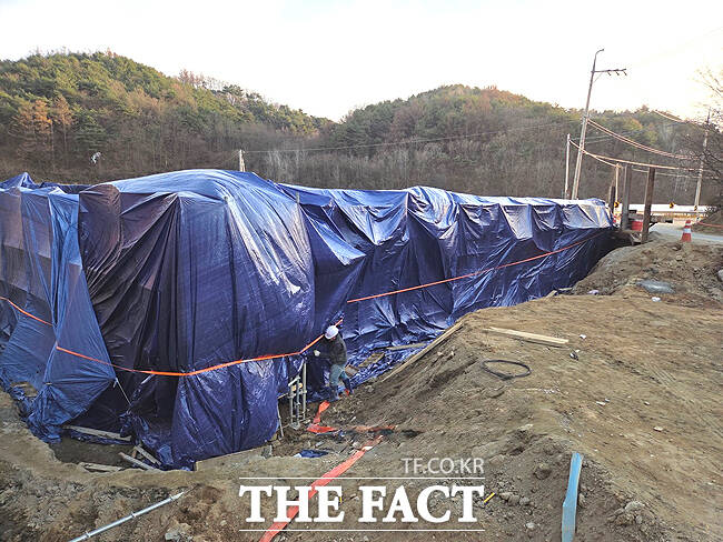 봉화군이 겨울철 안전사고를 예방하고 시공품질을 위해 공사를 중지했다. /봉화군