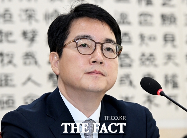 내란 사건을 수사하는 조은석 특별검사팀이 11일 심우정 전 검찰총장을 피고발인 신분으로 출석시켰다. /배정한 기자