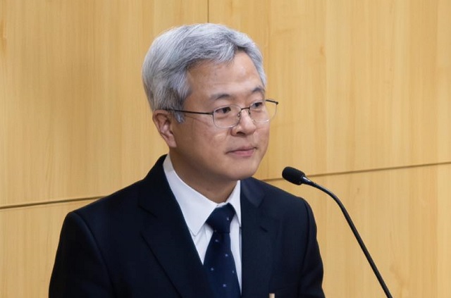 조국혁신당 성 비위 의혹 가해자로 지목된 김보협 전 조국혁신당 수석대변인이 기소된 것으로 파악됐다. /김 전 수석대변인 페이스북 갈무리