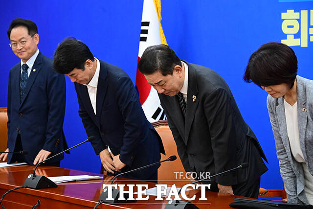 더불어민주당은 11일 당내 일부 인사들의 통일교 금품수수 의혹에 대해